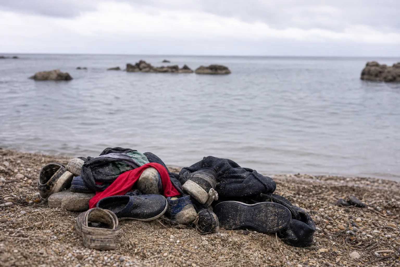 Crisis migratoria en Ceuta: más de 1500 personas llegan a nado desde Marruecos